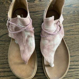 Very G Zip up Sandal size 7.5